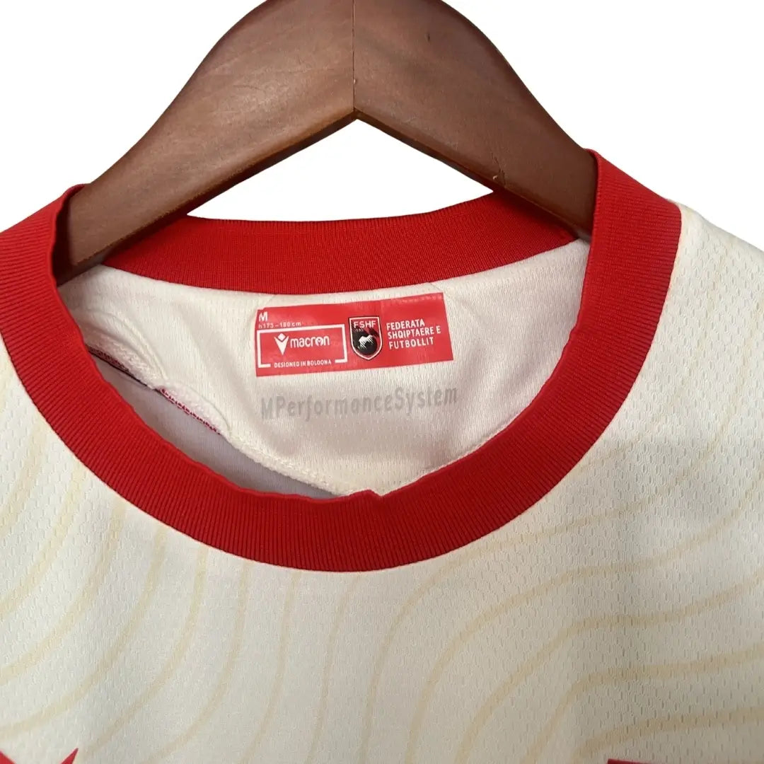 Camiseta de fútbol de visitante de Albania Mundial 2026