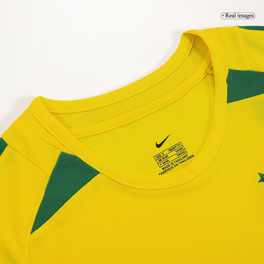 Camiseta retro de fútbol de local de Brasil 2002/03, con el número 9 de Ronaldo.