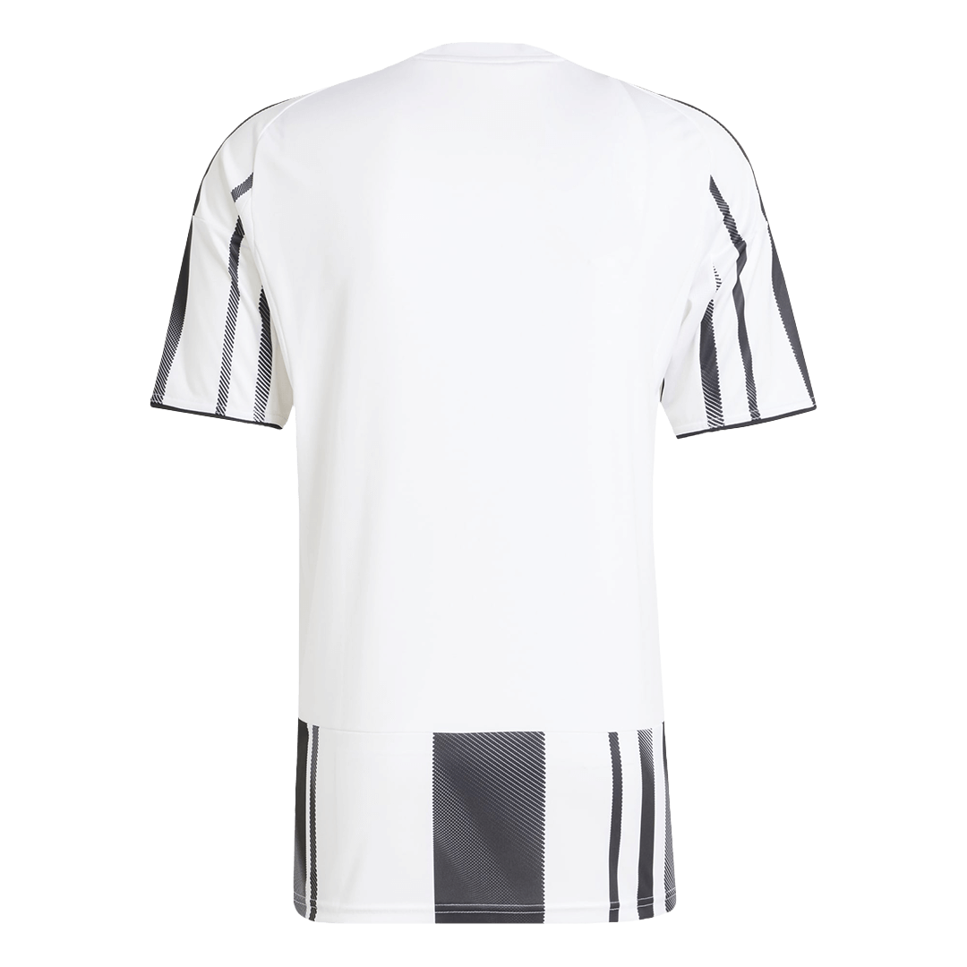 Camiseta de la Juventus para la temporada 2025/26, local, blanca y negra.