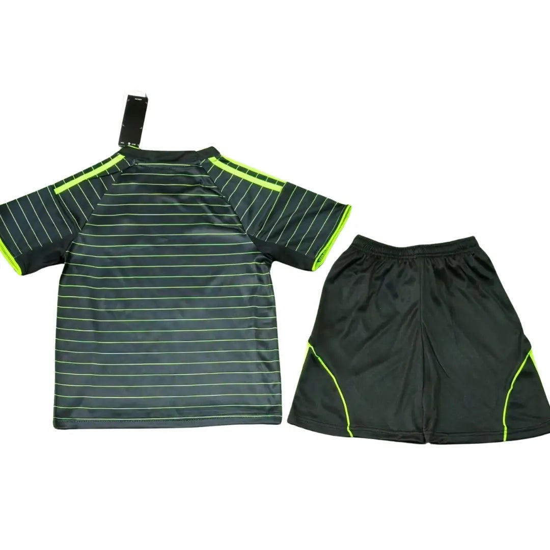Equipación infantil de visitante del Celtic 2025/26 - Camiseta + Pantalón corto