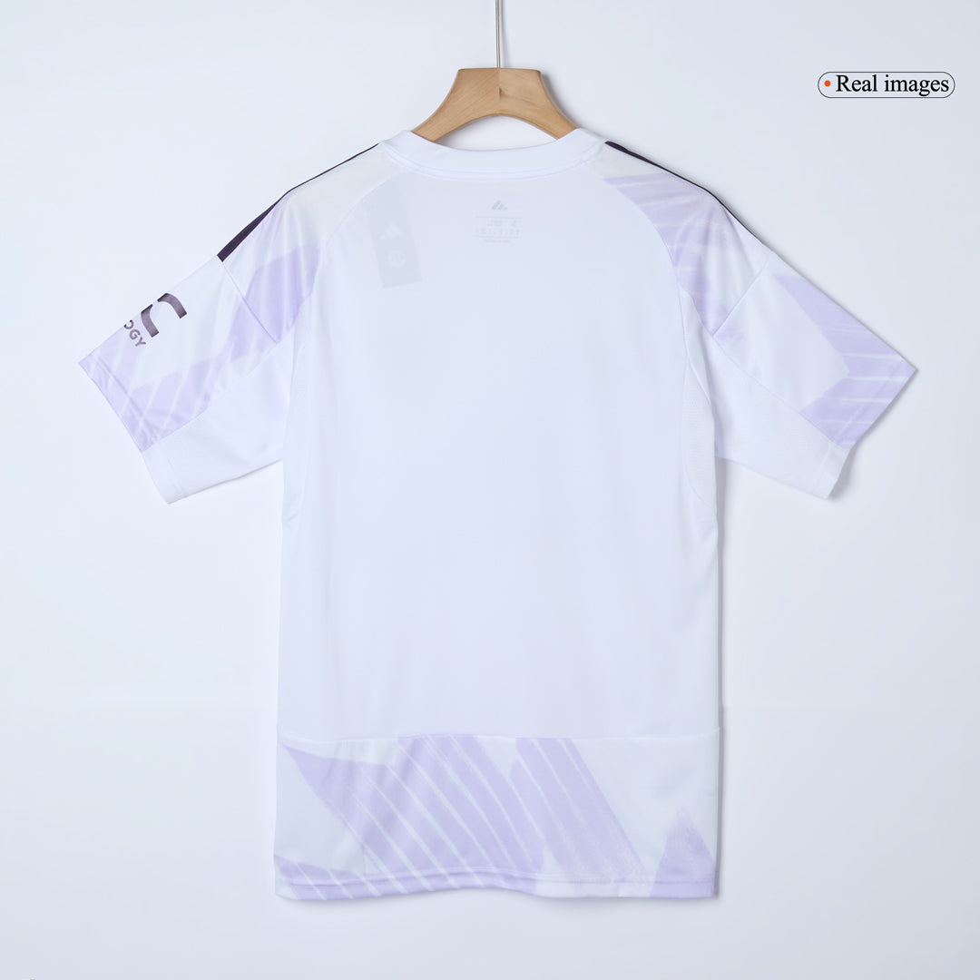 B.FERNANDES #8 Manchester United Away Soccer Jersey 2025/26