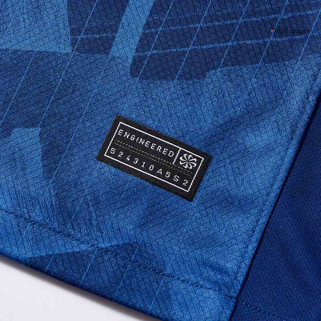 Chelsea Long Sleeve Soccer Jersey 2025/26