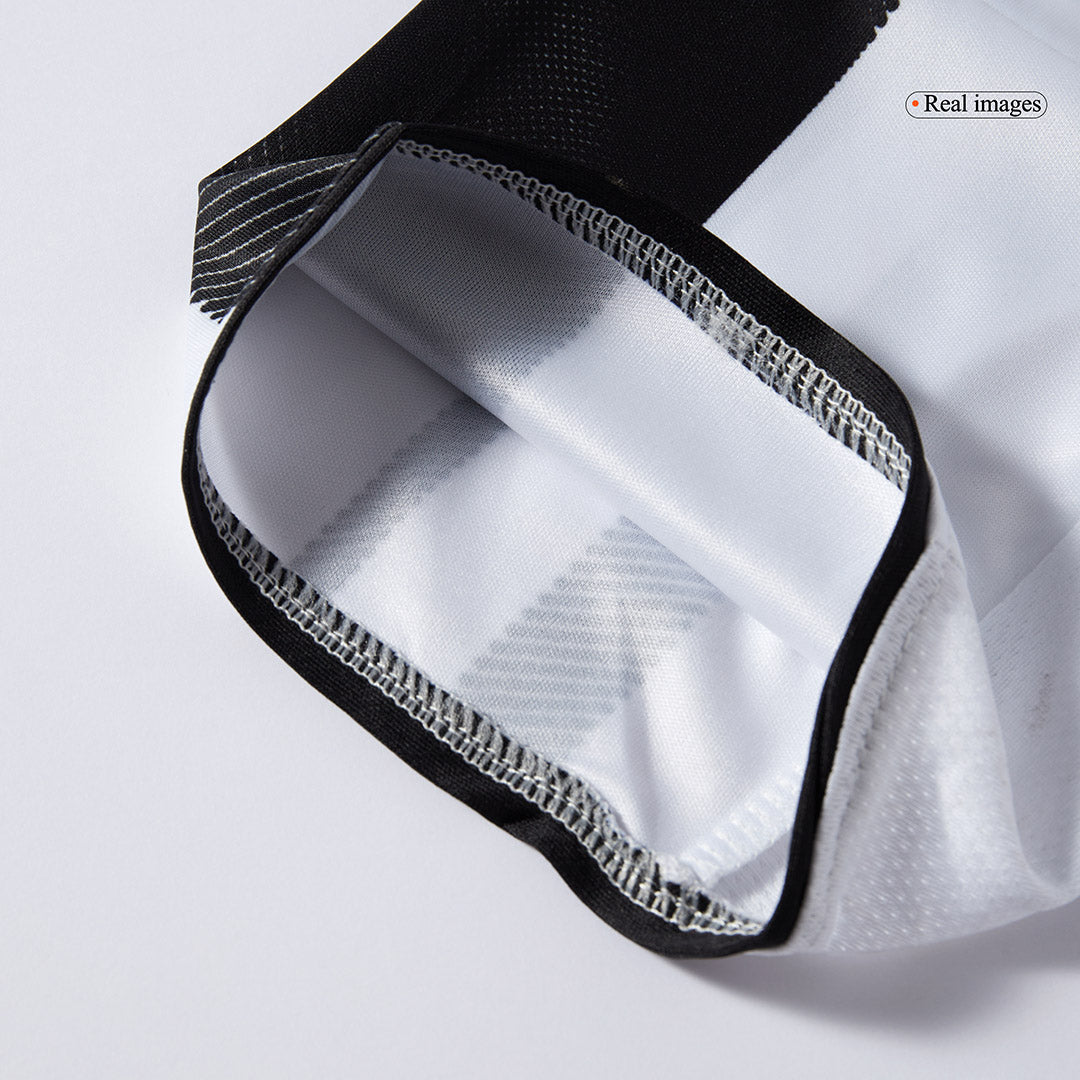 Equipación infantil de la Juventus para la temporada 2025-26 - Camiseta + Pantalón corto