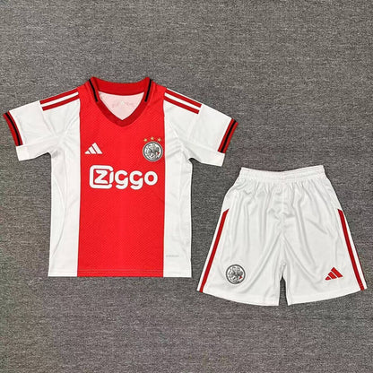 Equipación infantil de fútbol del Ajax para la temporada 2025/26 (camiseta + pantalón corto)