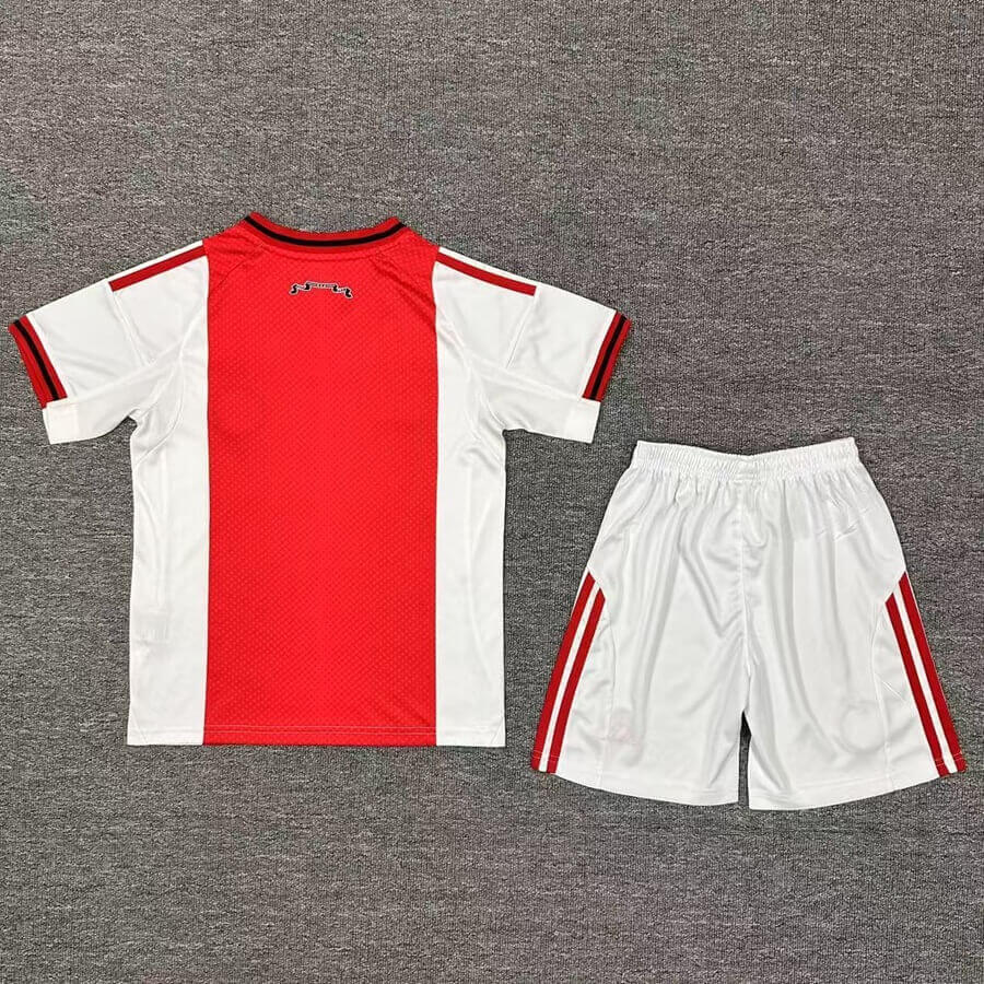 Equipación infantil de fútbol del Ajax para la temporada 2025/26 (camiseta + pantalón corto)