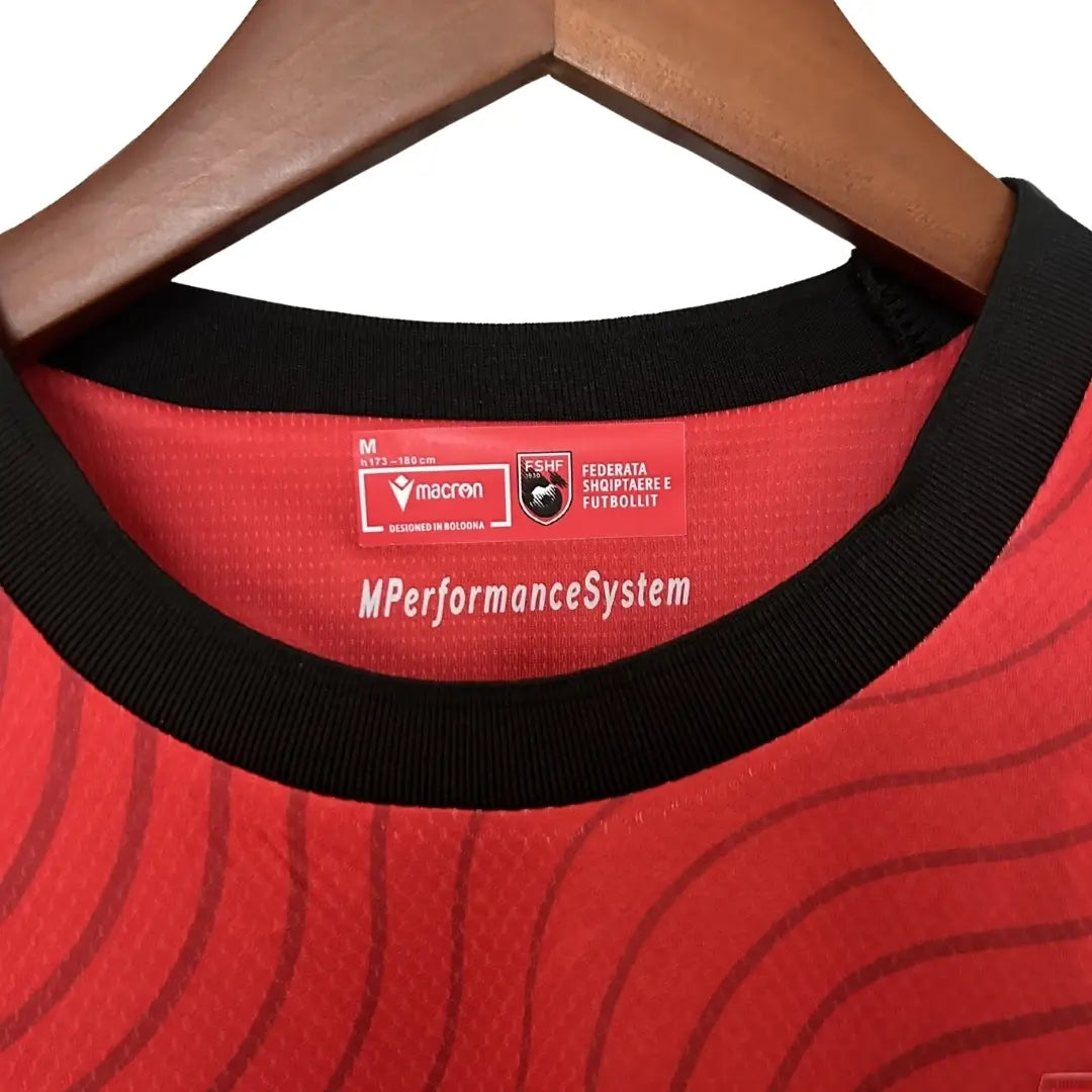 Camiseta de local de Albania para el Mundial de 2026