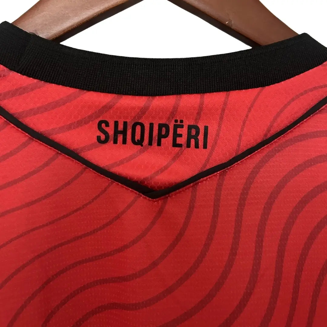 Camiseta de local de Albania para el Mundial de 2026