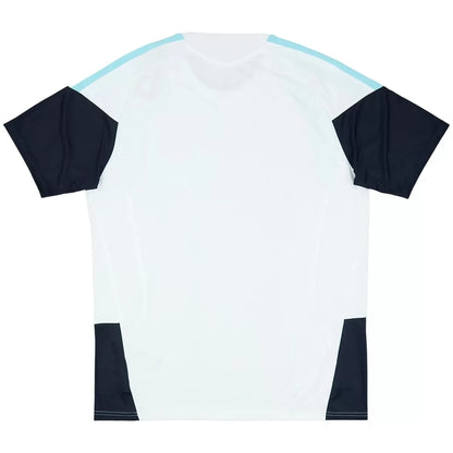 Maillot de football blanc d'avant-match de l'Argentine pour la Coupe du Monde 2026