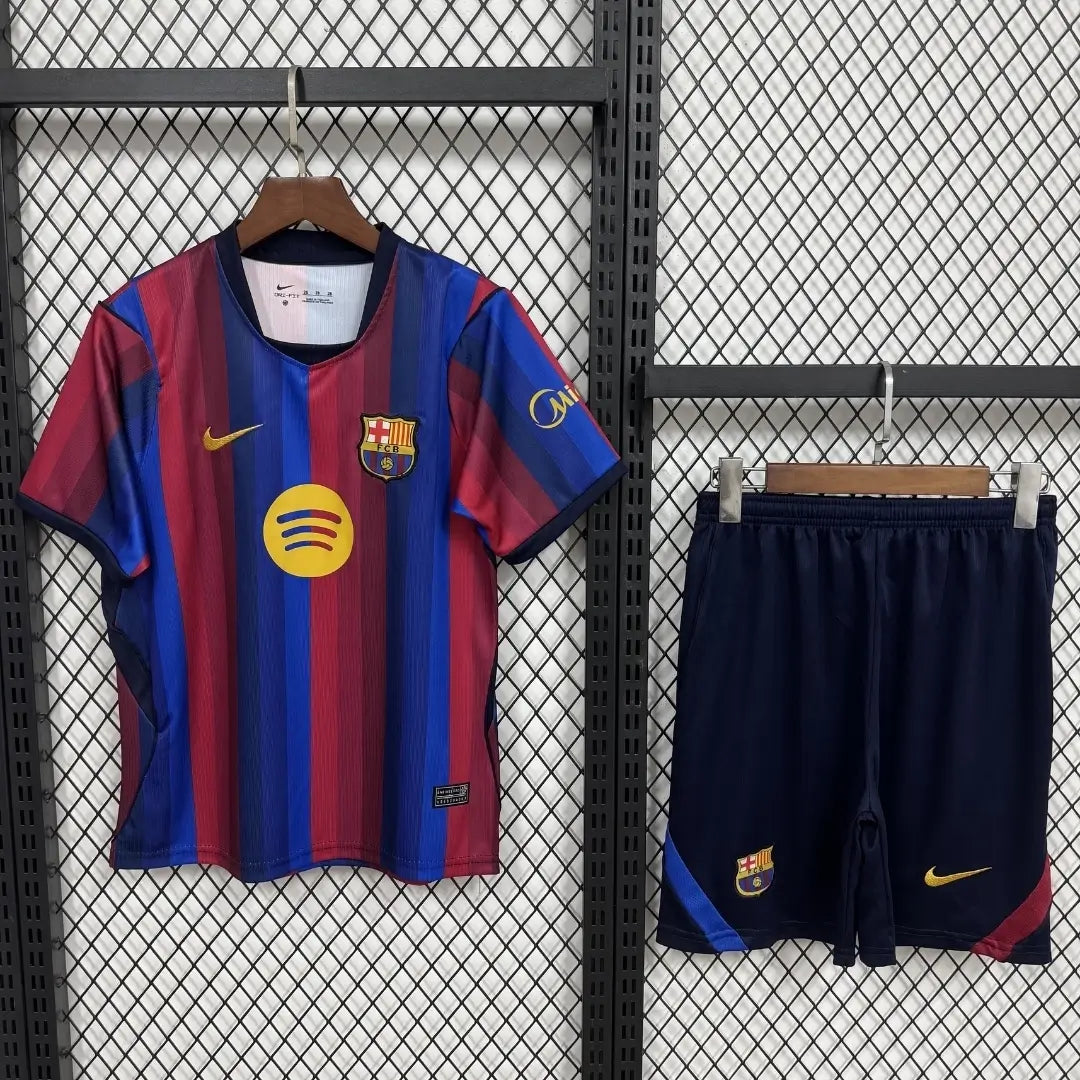 Barcelona Home Kit - Jersey+shorts 2026/27