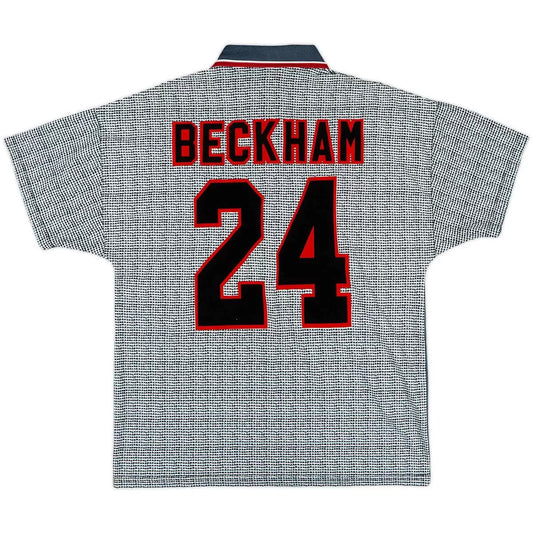 Camiseta de fútbol retro del Manchester United 1995/96 Beckham #24 Tercera equipación visitante