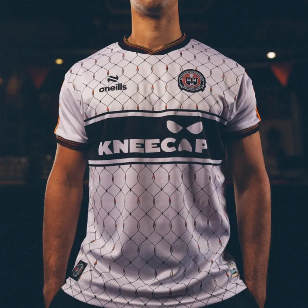Maillot extérieur Bohemian FC x Kneecap 2026