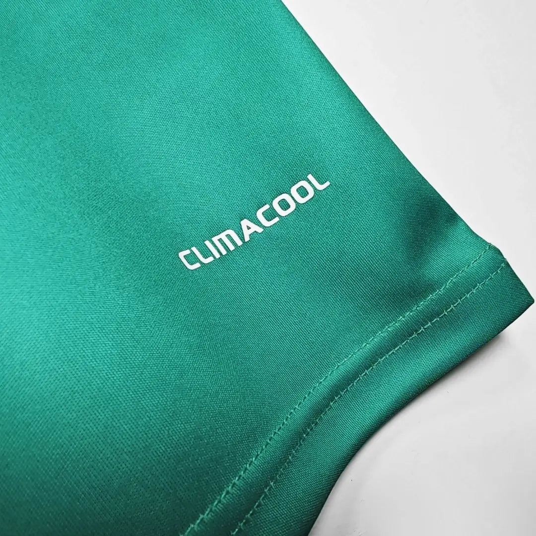 IKER #1 Spain 2010 Goalkeeper Retro Football Jersey