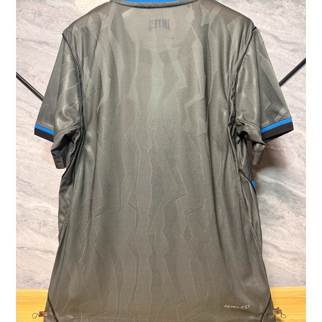 Troisième maillot extérieur de l'Inter Milan, version joueur, saison 2025/26