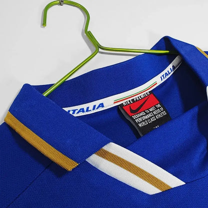 Camiseta de fútbol retro local Albertini #10 Italia 1996