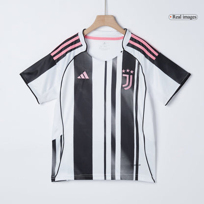 Equipación infantil de la Juventus para la temporada 2025-26 - Camiseta + Pantalón corto