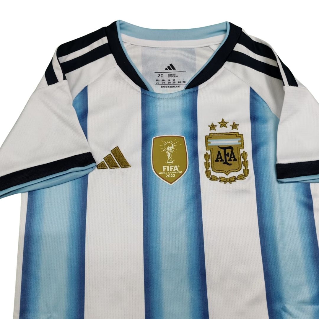 Conjunto de camiseta y pantalón corto de la selección argentina para niños, temporada 2025/26