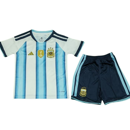 Conjunto de camiseta y pantalón corto de la selección argentina para niños, temporada 2025/26