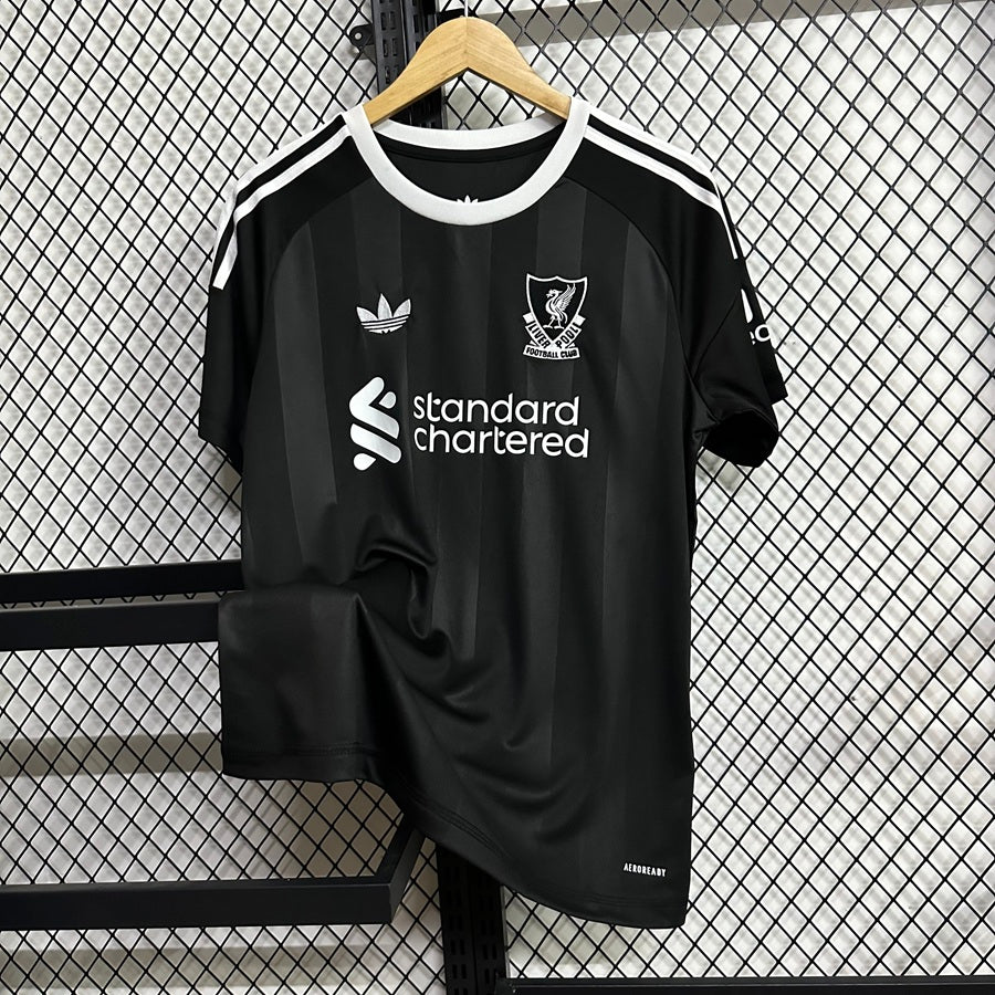 Liverpool Third Goalkeeper Jersey 2025/26