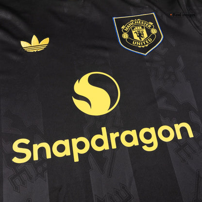 Camiseta de manga larga de la tercera equipación visitante del Manchester United 2025/26