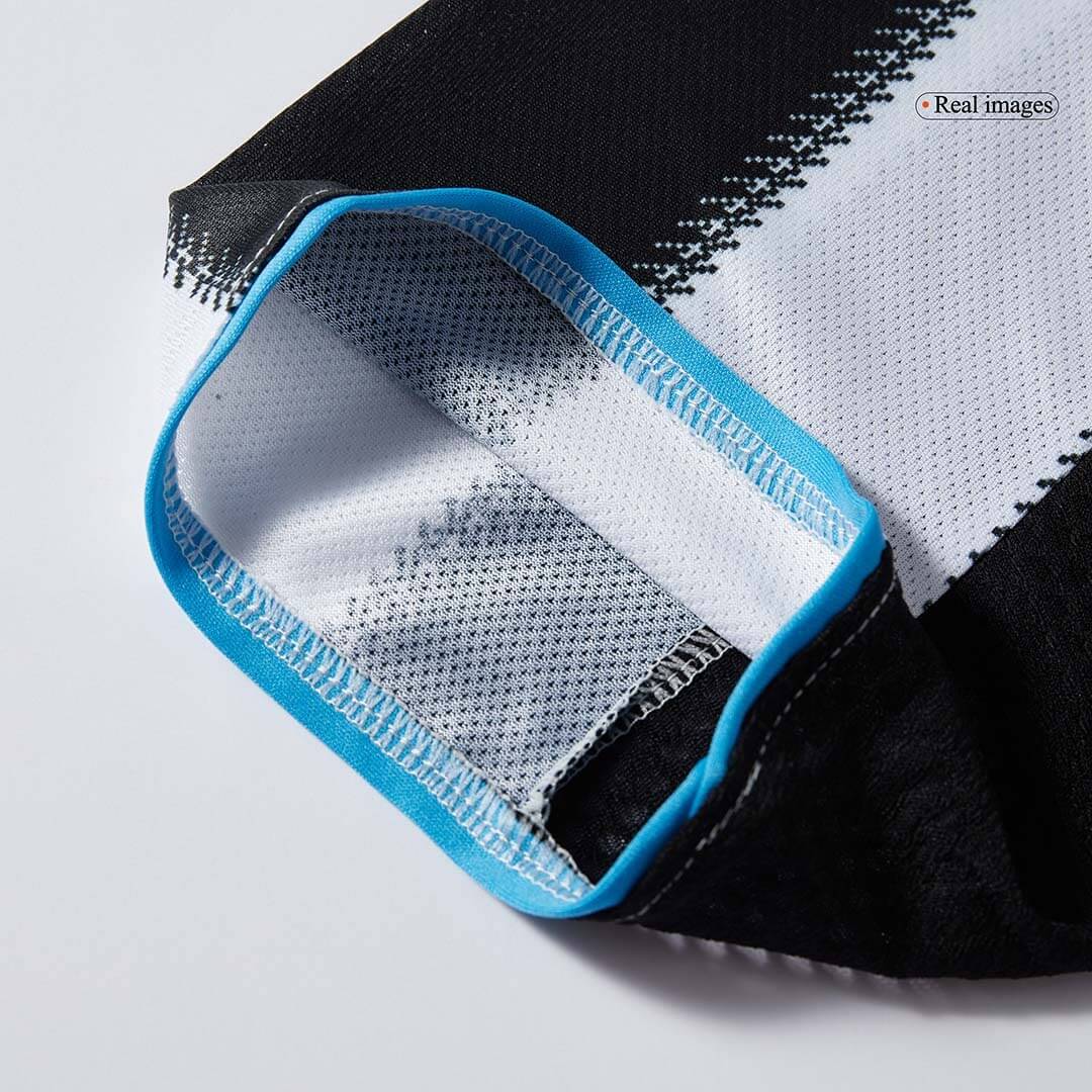 Maillot domicile de Newcastle United, version joueur, 2025/26, noir et blanc