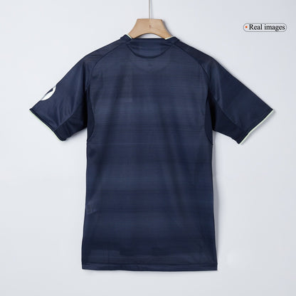 Equipación visitante del Real Madrid (versión jugador) - Camiseta + Pantalón corto 2025/26