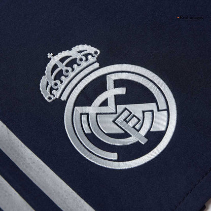 Pantalones cortos de fútbol Real Madrid, versión visitante, temporada 2025/26