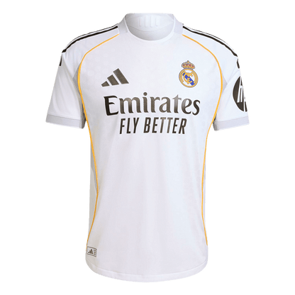 Camiseta de fútbol del Real Madrid, versión jugador local, número 5, temporada 2025/26, blanca, de Bellingham.