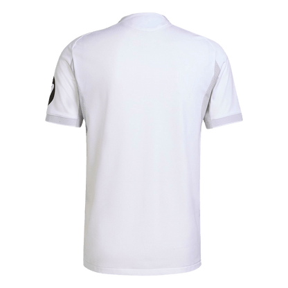 Camiseta de fútbol del Real Madrid, versión jugador local, temporada 2025/26, blanca