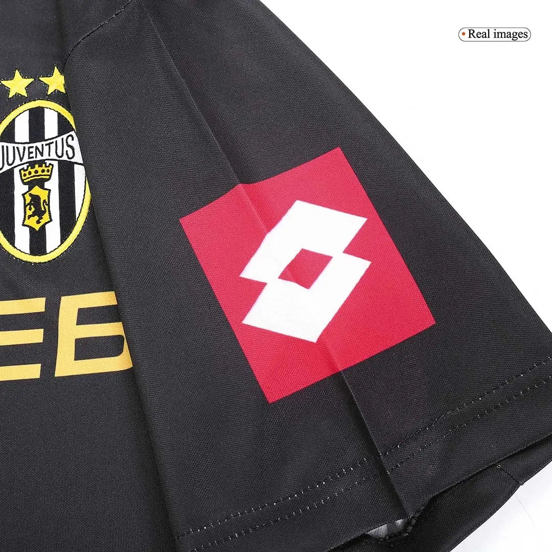 Maillot de football rétro Juventus extérieur 2001/02
