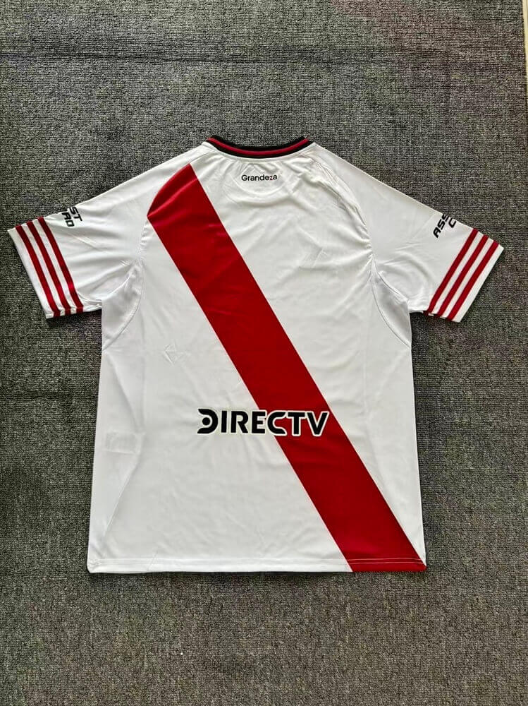 Camiseta de local del River Plate para la temporada 2025/26