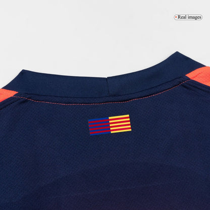 Tercera equipación visitante del FC Barcelona 2025/26
