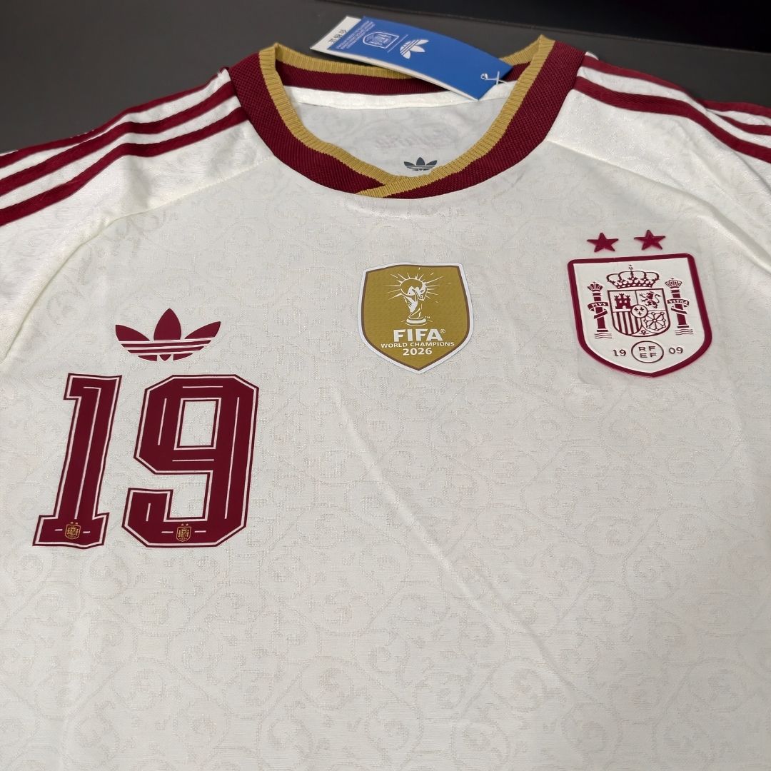 LAMINE YAMAL #19 Maillot Extérieur Espagne Version Joueur Vainqueur Coupe du Monde 2026