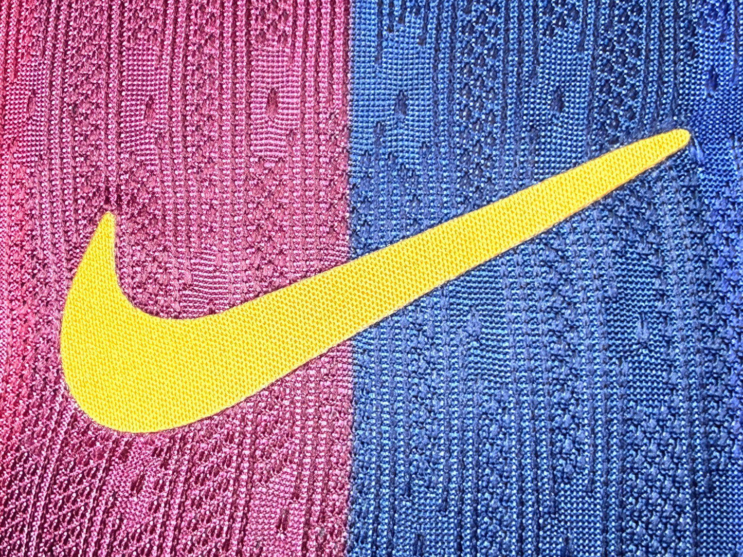 Camiseta de fútbol del Barcelona Local Versión Jugador 2026/27