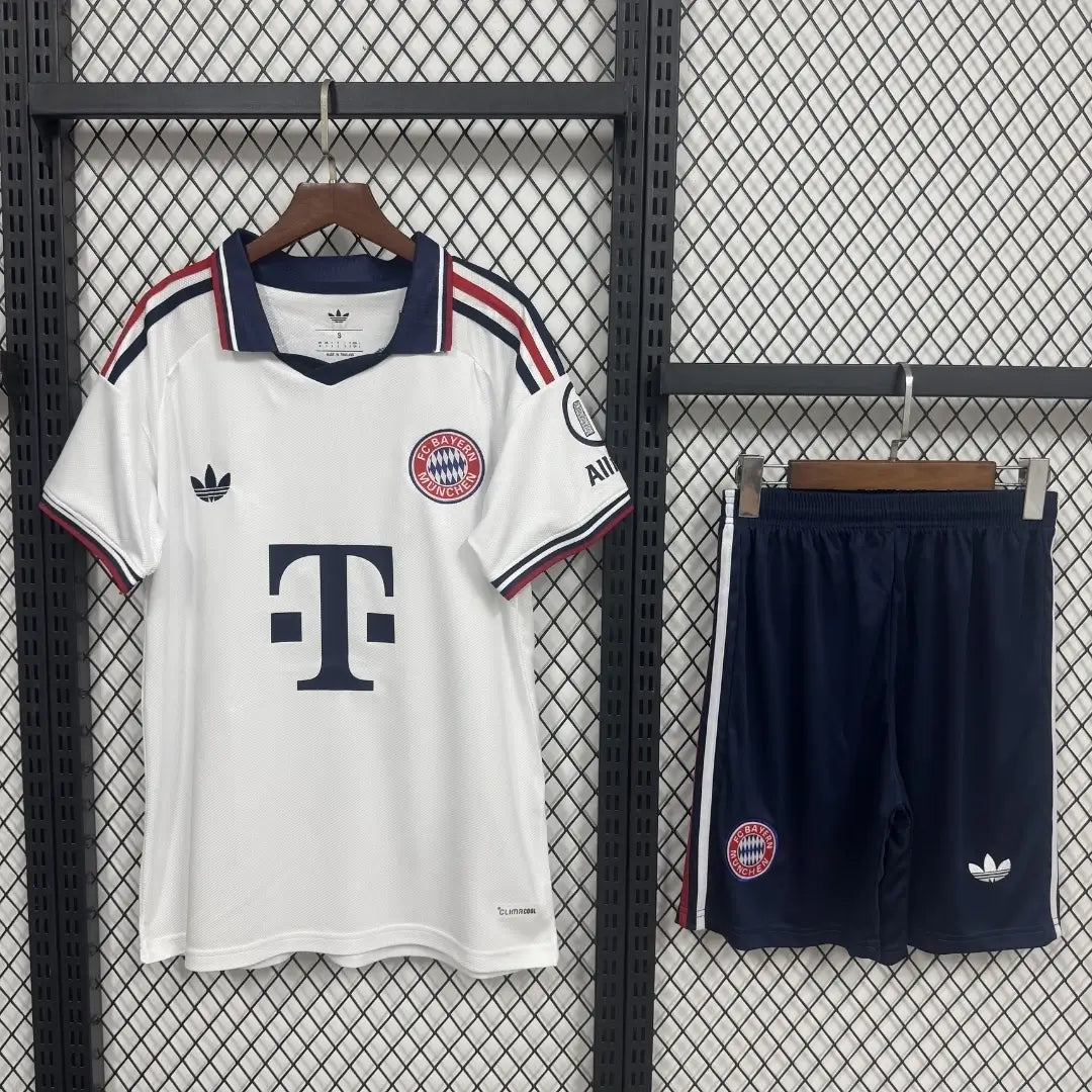 Bayern Munich Away Kit - Jersey+Shorts 2026/27