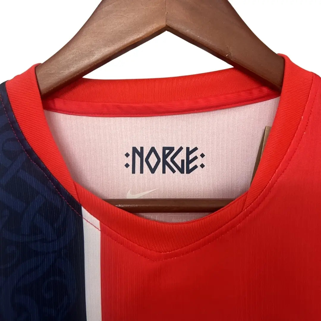 Camiseta de fútbol local de Løvene para el Mundial de 2026