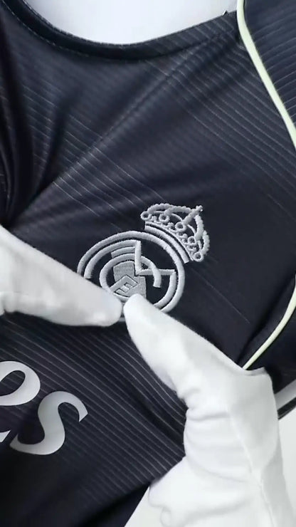 Camiseta de fútbol MBAPPÉ #9 Real Madrid 2ª equipación 2025/26