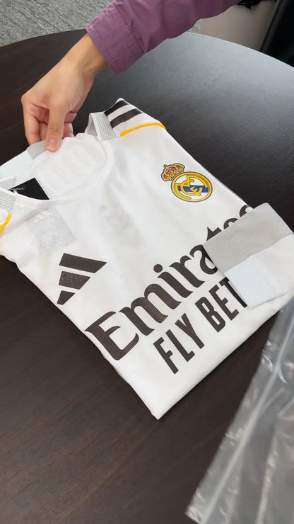 Camiseta de manga larga del Real Madrid para la temporada 2025/26