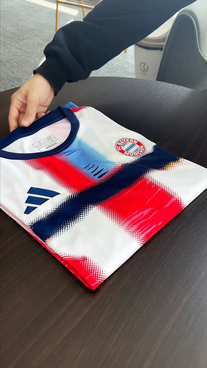 Bayern Munich Pre-Match Soccer Jersey 202526 Red&White