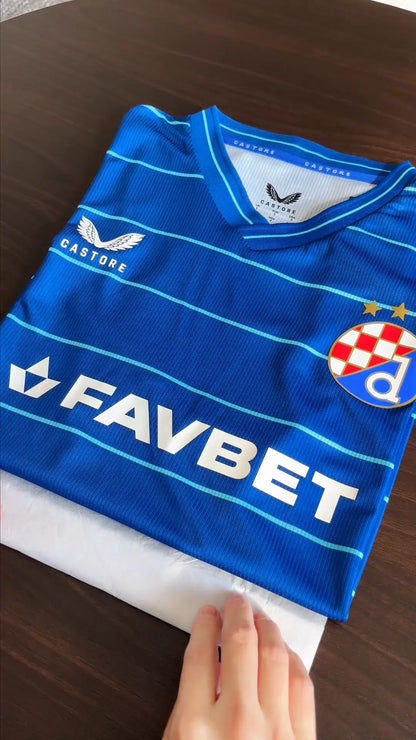 Camiseta de fútbol local del Dinamo de Zagreb 2025/26