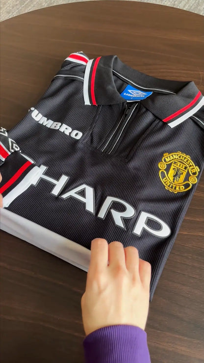 Manchester United 1998/99 Away Long Sleeve Retro Soccer Jersey Black