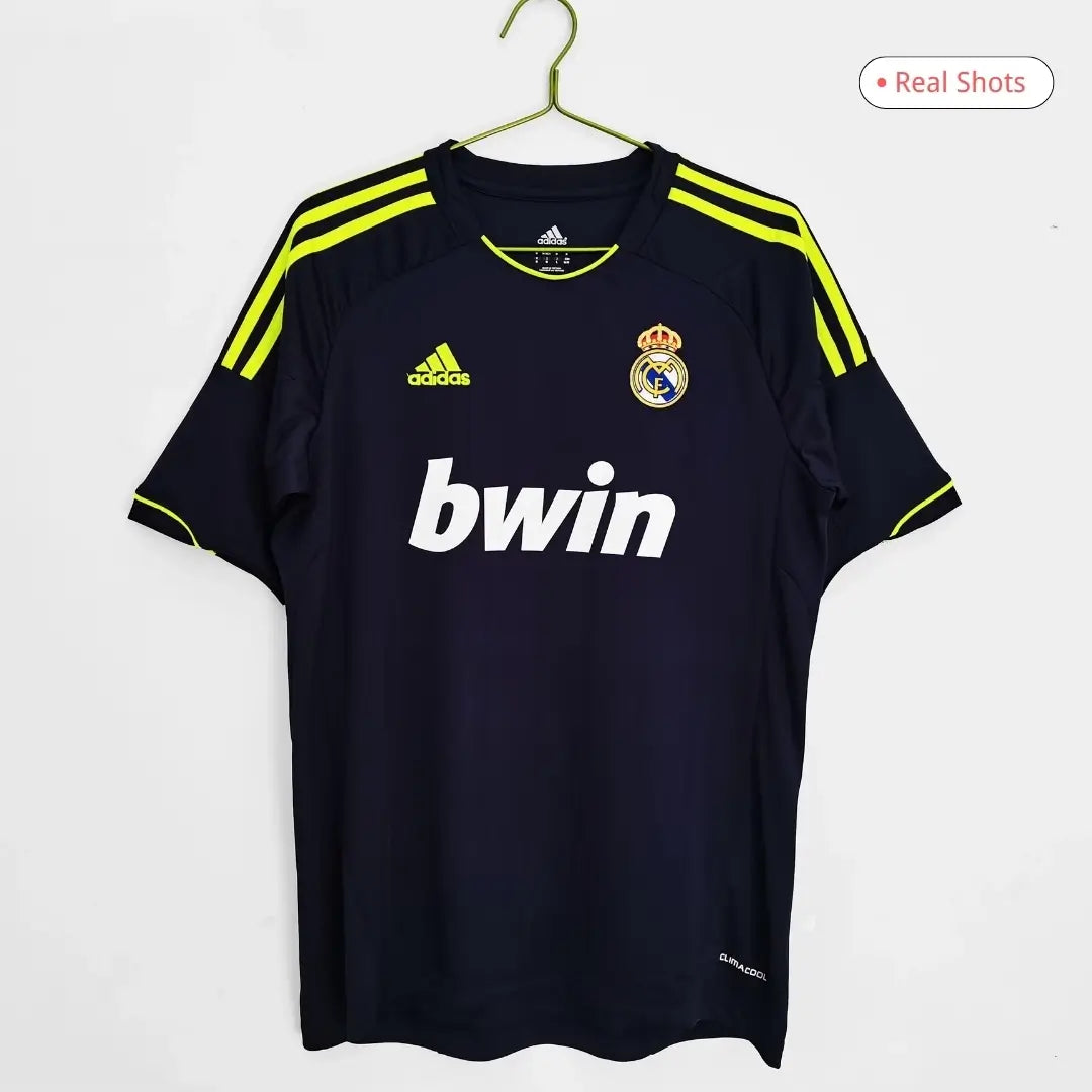 Maillot de football rétro extérieur du Real Madrid 2012/13