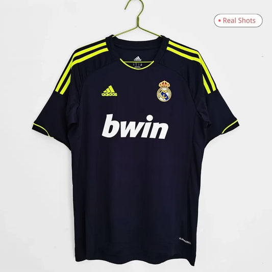Maillot de football rétro extérieur du Real Madrid 2012/13