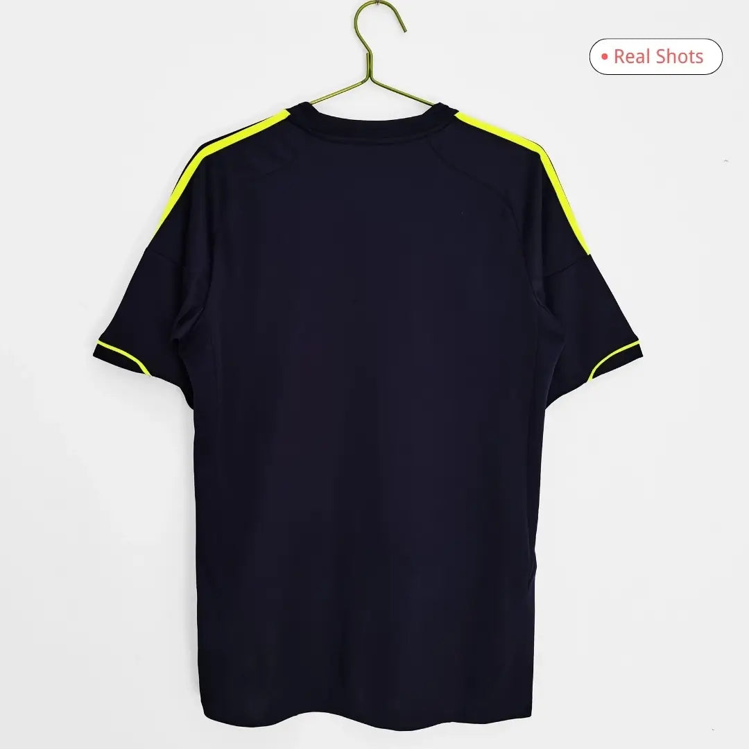 Maillot de football rétro extérieur du Real Madrid 2012/13